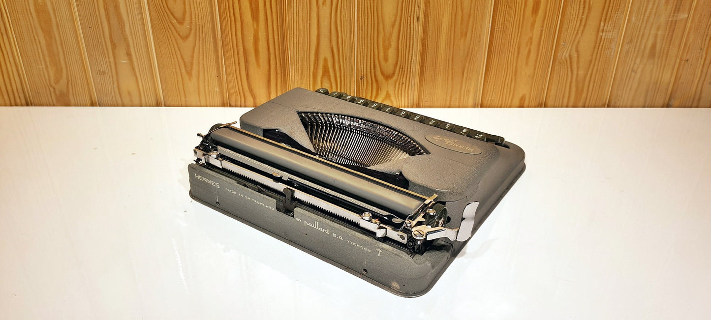 Hermes Baby Typewriter | Typewriter Working | Grey Typewriter | Premium Gift - Best Typewriter