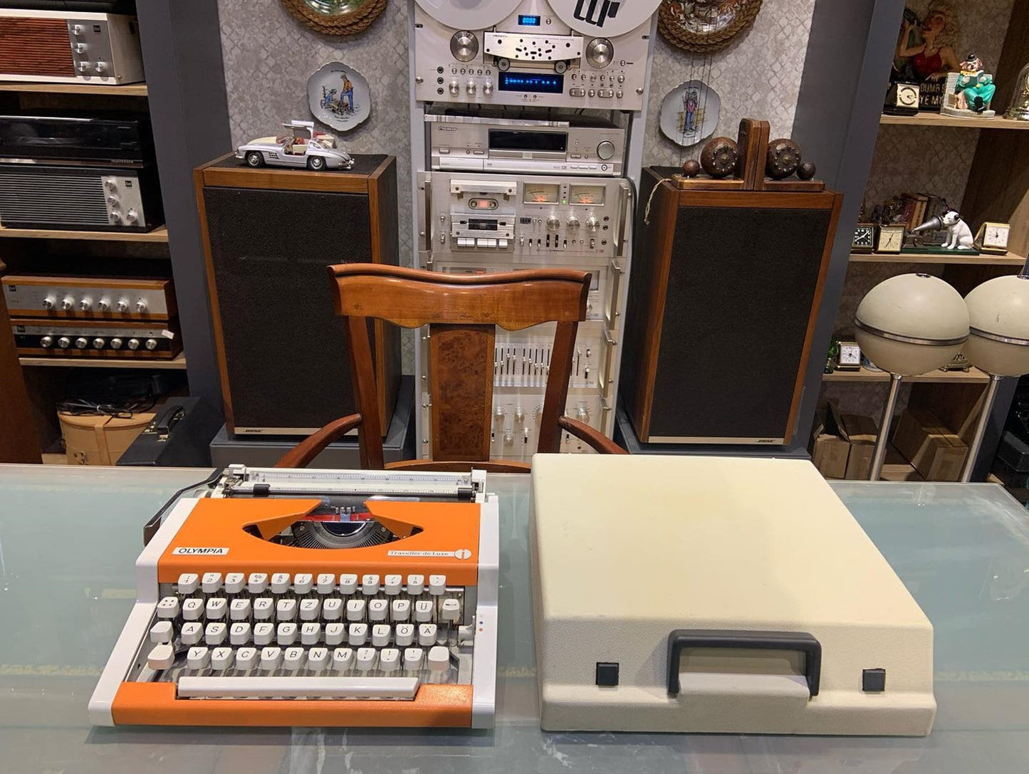 Olympia Traveller Typewriter 1970s / Premium Gift | Orange Typewriter | Old Typewriter,typewriter working