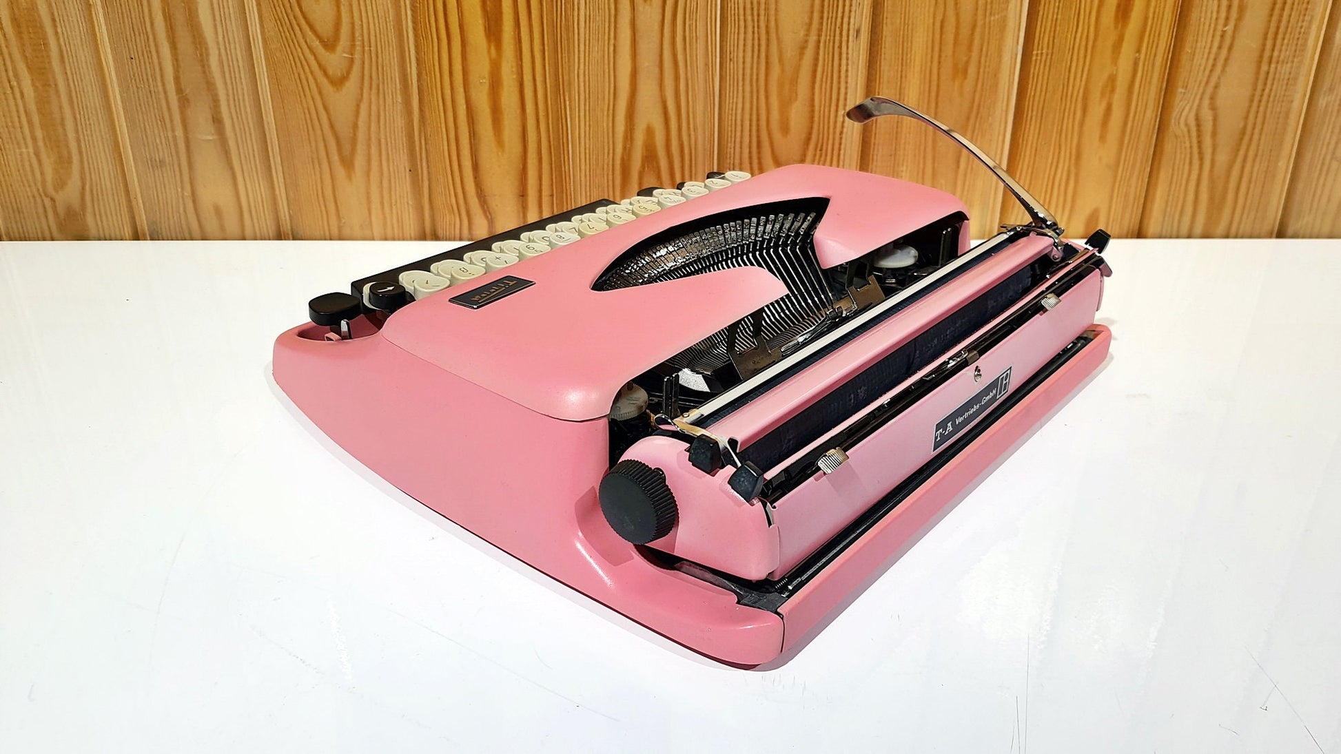 Adler Tippa Pink Typewriter - 1960 - Vintage Mechanical Keyboard,typewriter working