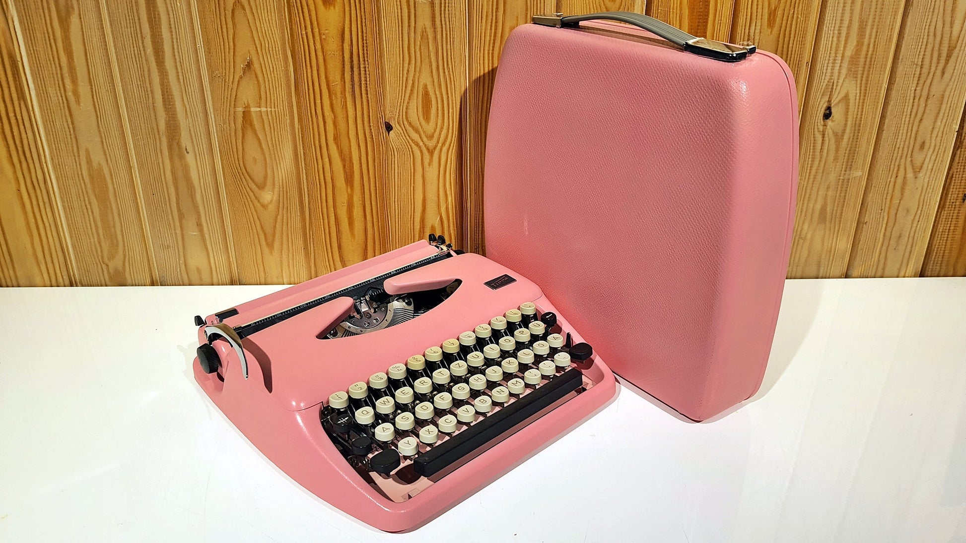 Adler Tippa Pink Typewriter - 1960 - Vintage Mechanical Keyboard,typewriter working