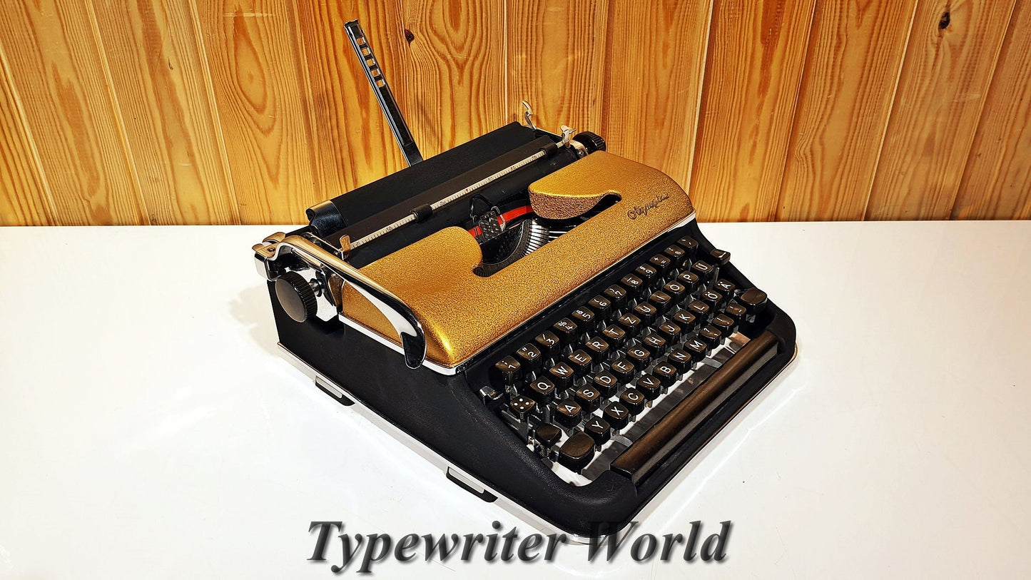 Olympia Sm3 Gold Typewriter + GOLD Case/Black Case | Antique Typewriter | Old Typewriter / The Most Special Gift