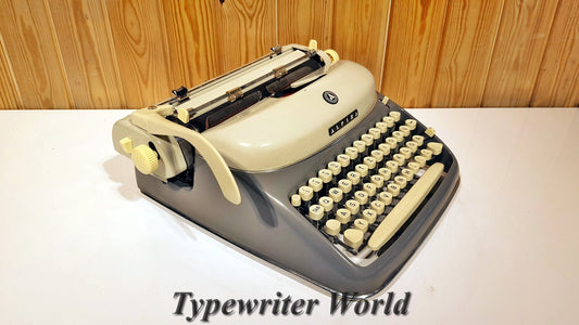 Alpina Typewriter | Antique Typewriter | Working Typewriter | Working Perfectly,typewriter working