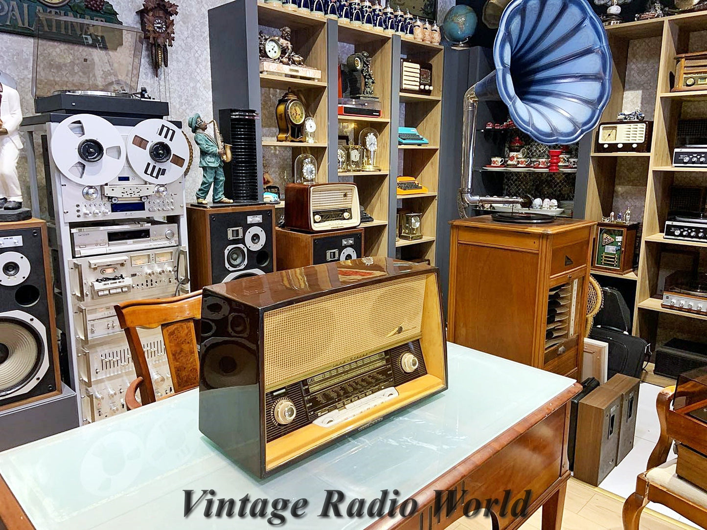 Loewe Opta Luna Vintage Radio: Nostalgic Charm with Modern Elegance