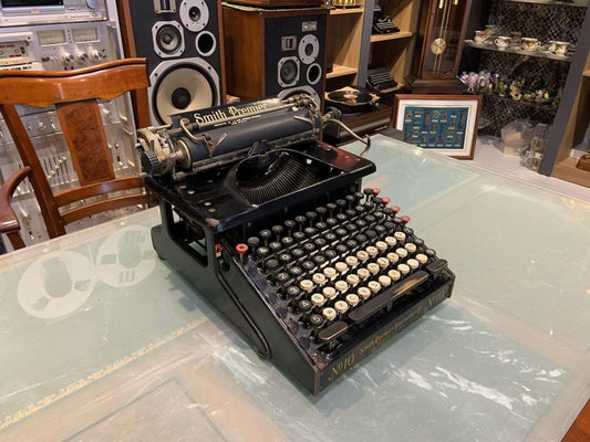 Smith Premier 10 | Antique Typewriter / This machine dates from 1906,typewriter working