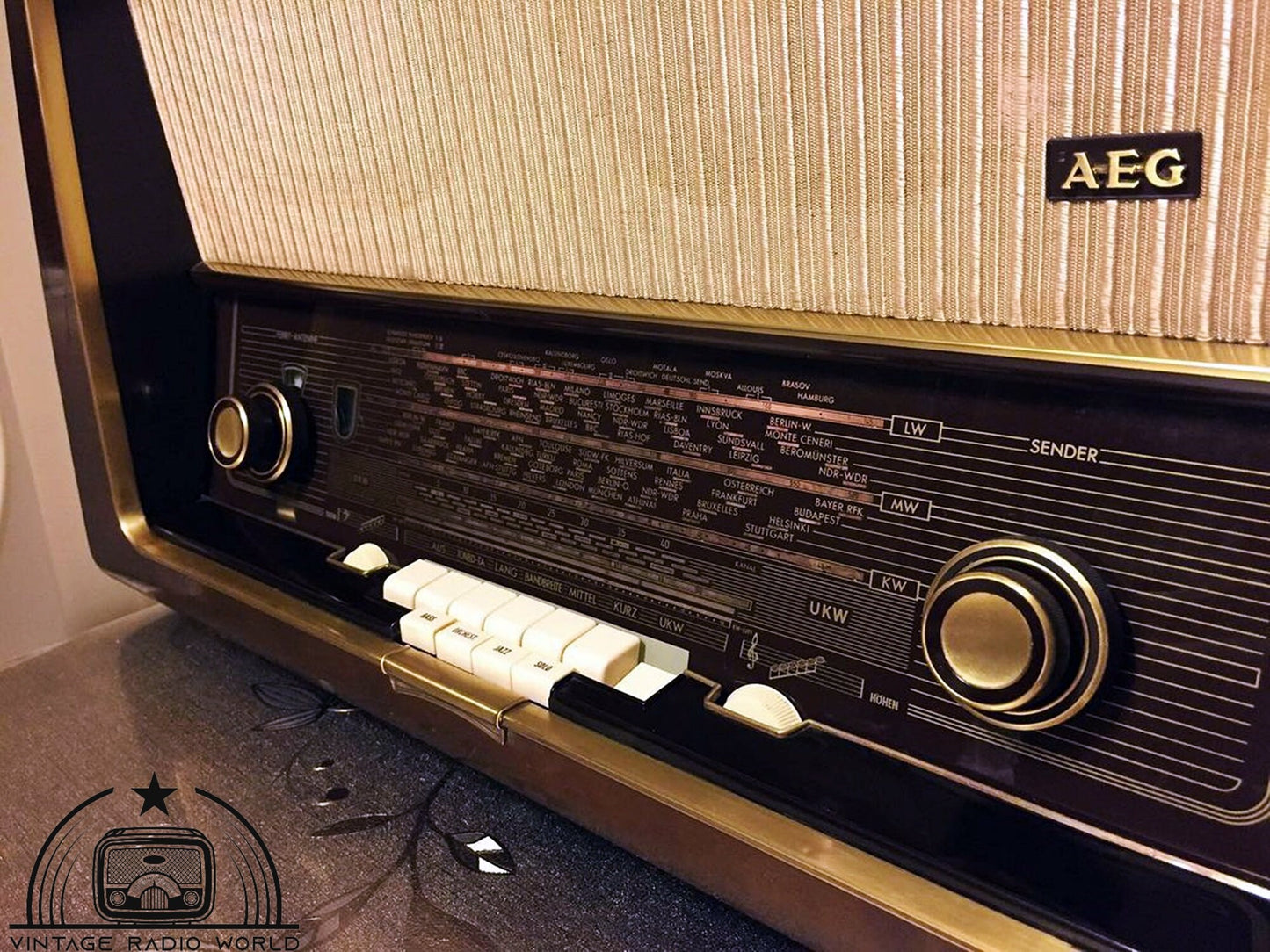 AEG 6077 WD  Radio | Vintage Radio | Orginal Old Radio | Radio | Lamp Radio |