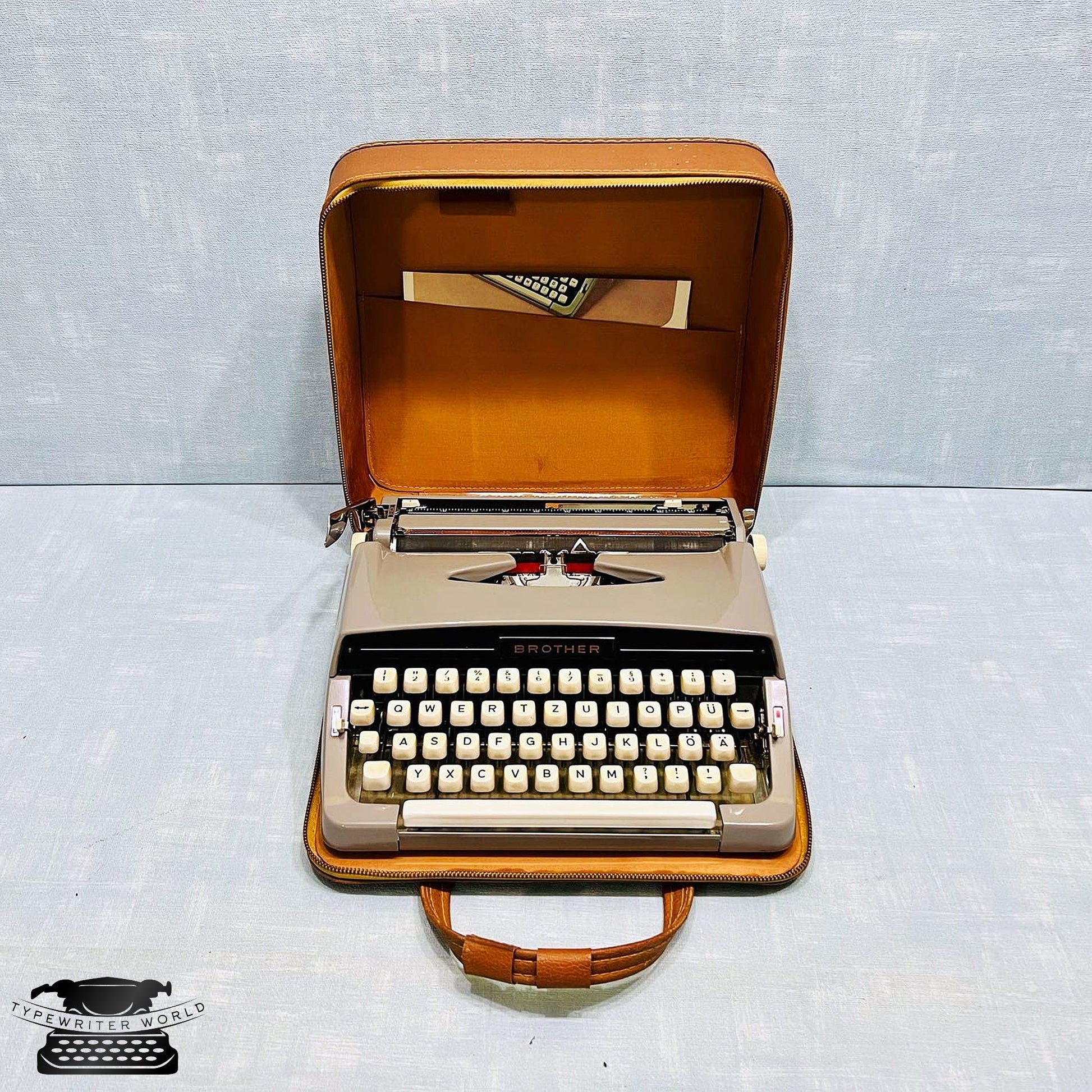 Brother Typewriter - Premium Gift | Typewriter Like New | Fully Serviced and Working
