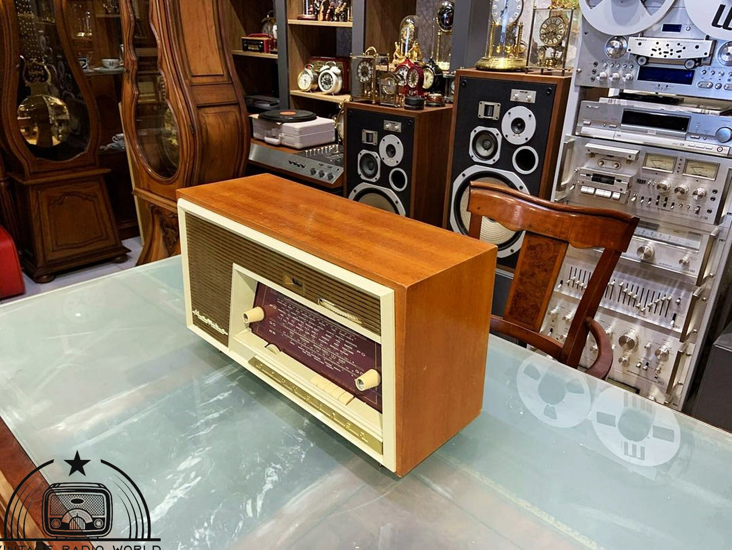 SchSchneider Vintage Radio - Retro Elegance with Lamp Feature - For Saleneider Radio | Vintage Radio | Orginal Old Radio | Radio | Lamp Radio |