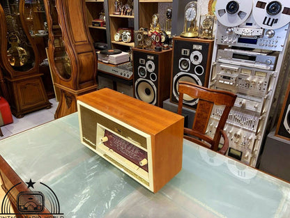 SchSchneider Vintage Radio - Retro Elegance with Lamp Feature - For Saleneider Radio | Vintage Radio | Orginal Old Radio | Radio | Lamp Radio |