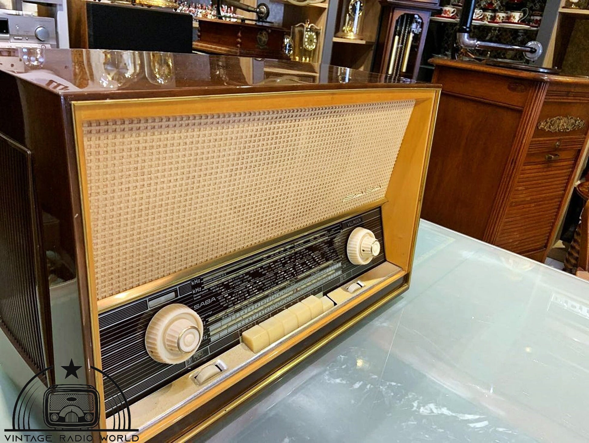 Saba Willingen 125 Radio - Vintage Audio Elegance with Lamp Feature - For Sale