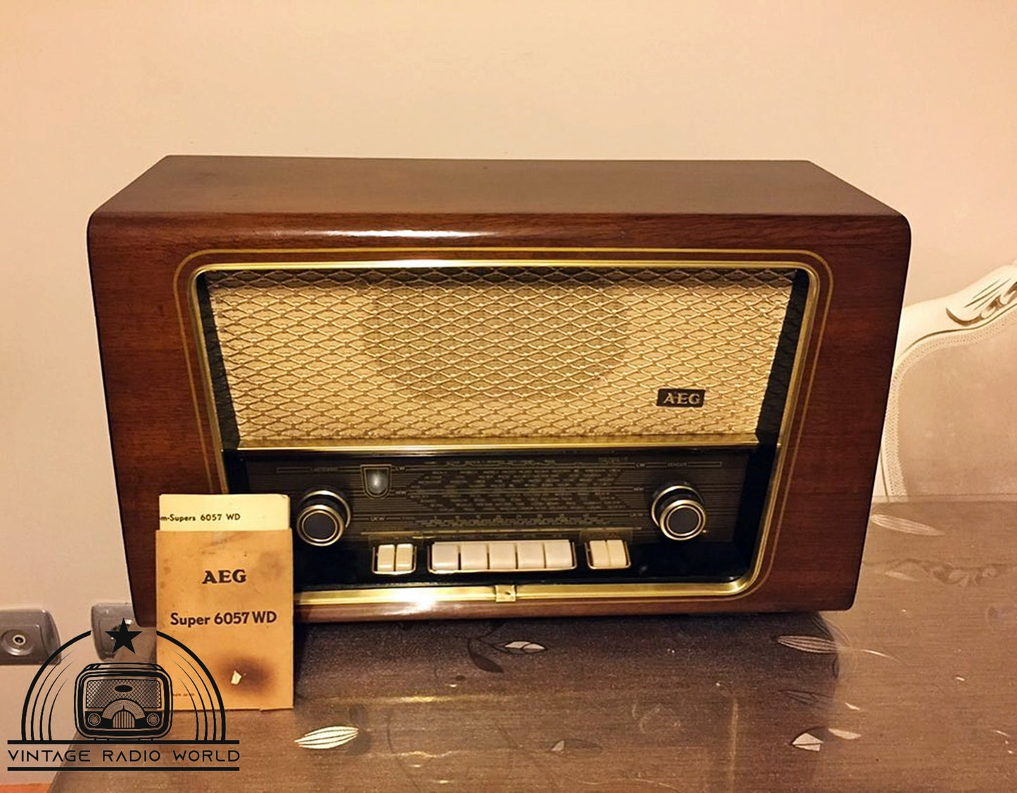AEG 6057 WD 3/D Radio - Vintage Elegance with Original Charm