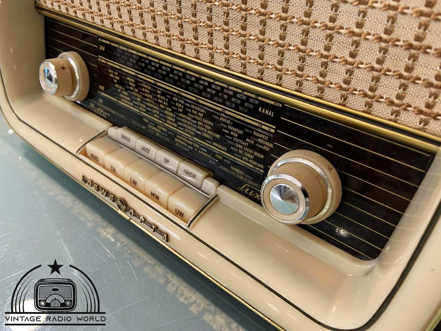 Loewe Opta Bella | Vintage Radio | Oiginal Old Radio | Radio | Lamp Radio | Loewe Opta Bella fm Radio