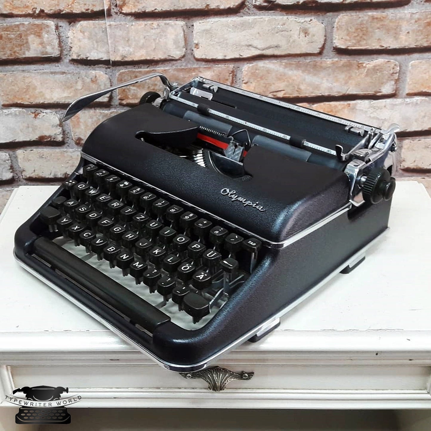 Olympia SM3 Black Typewriter, Vintage, Mint Condition, Manual Portable,best gift,typewriter working