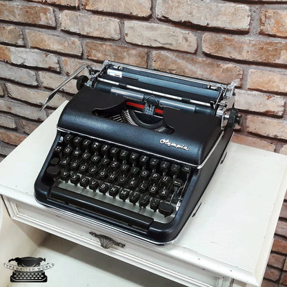 Olympia SM3 Black Typewriter, Vintage, Mint Condition, Manual Portable,best gift,typewriter working