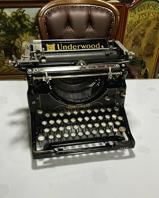 Valentine's day | Underwood Typewriter| Antique Typewriter | Working Typewriter | Working Perfectly,typewriter working