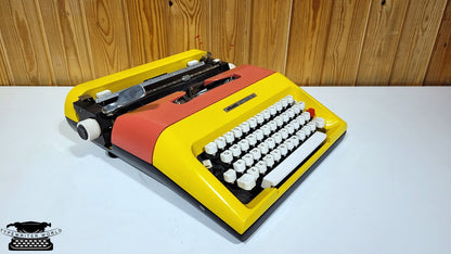 Olivetti Typewriter - Like New, Fully Serviced, and in Perfect Working Condition