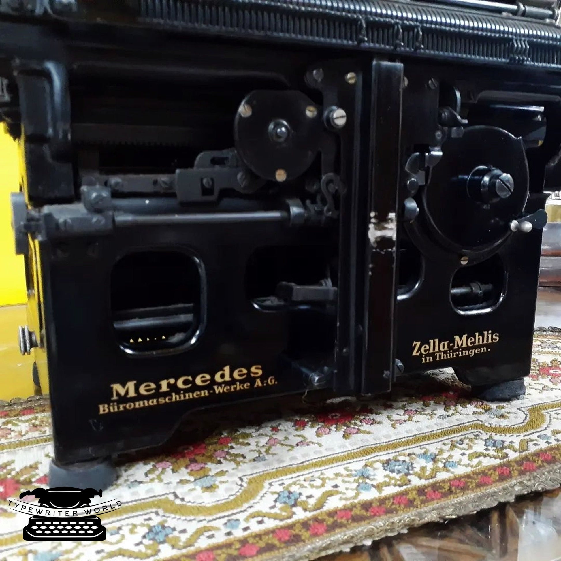 Mercedes Black Typewriter | Error-free Typewriter | Mercedes Typewriter | Favorit Typewriter,typewriter working