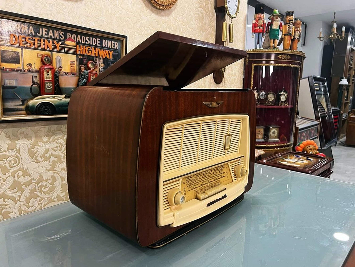 Sonneclair Vintage Radio - Original Classic, Lamp Radio - Dive into Nostalgia with Sonneclair Radio
