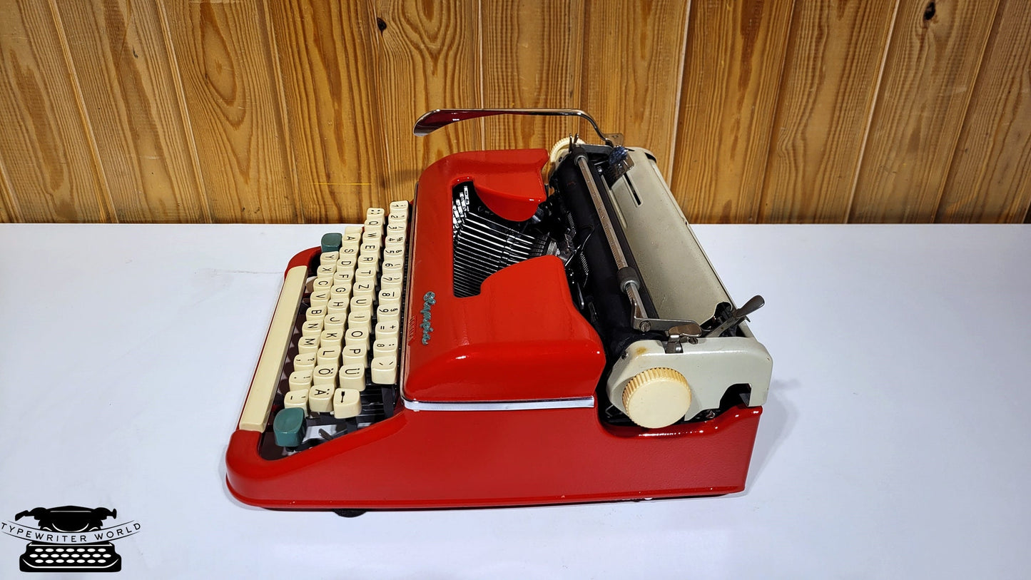 Olympia Monica Red Typewriter | Typewriter like New | Premium Typewriter,typewriter working