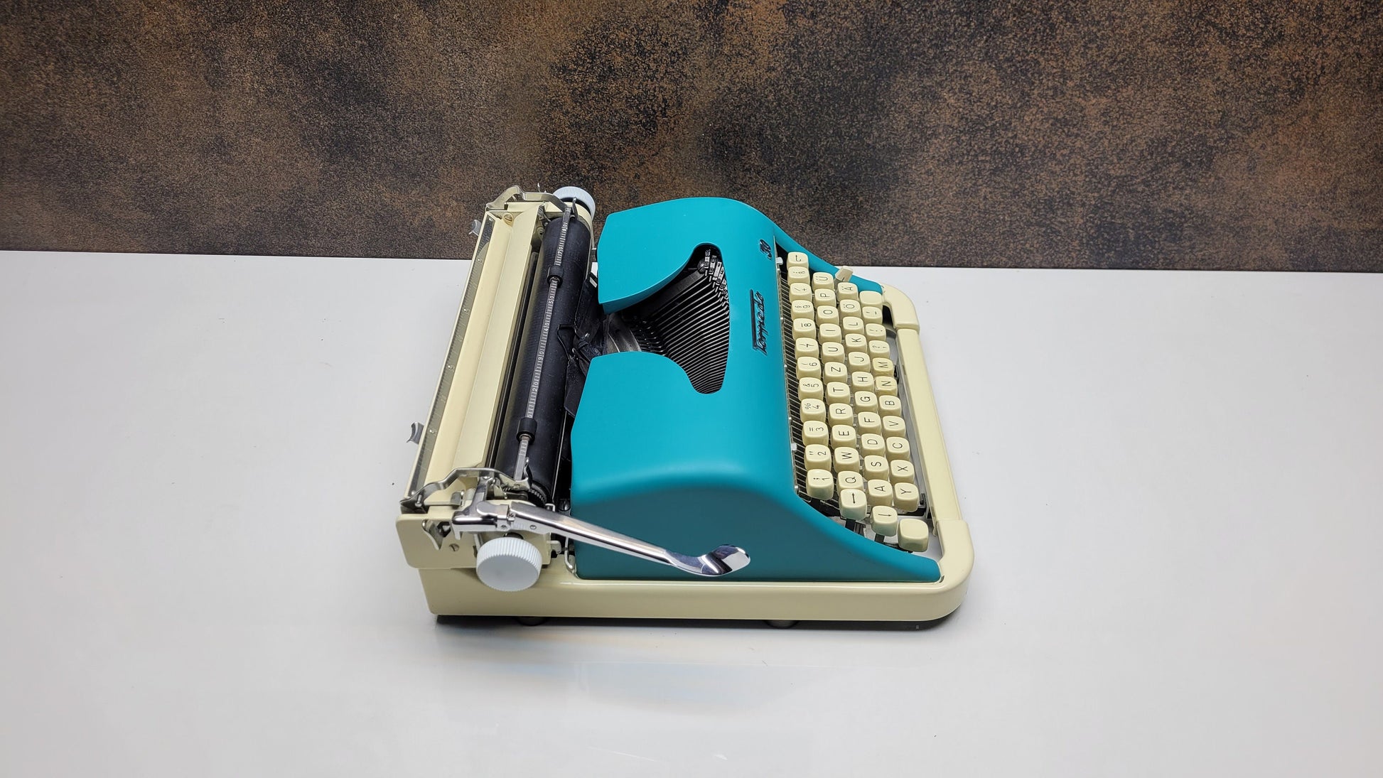 Torpedo Q Typewriter - Embrace Nostalgia with this Antique Beauty - Fully Functional Working Typewriter!