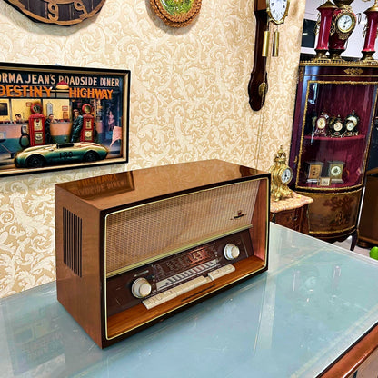 Nordmende FM Radio - Vintage Audio Elegance with Lamp Feature - For Sale
