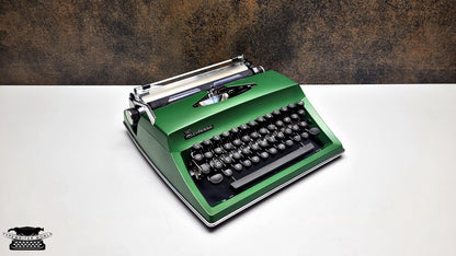QWERTY Vintage Adler Contessa Portable Typewriter - Classic Design and High Performance,typewriter working