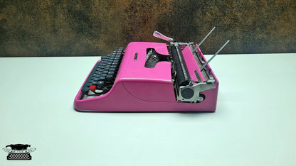 Fuchsia Olivetti Typewriter - Like New, Working and Serviced - Perfect for Writers and Collectors,typewriter working