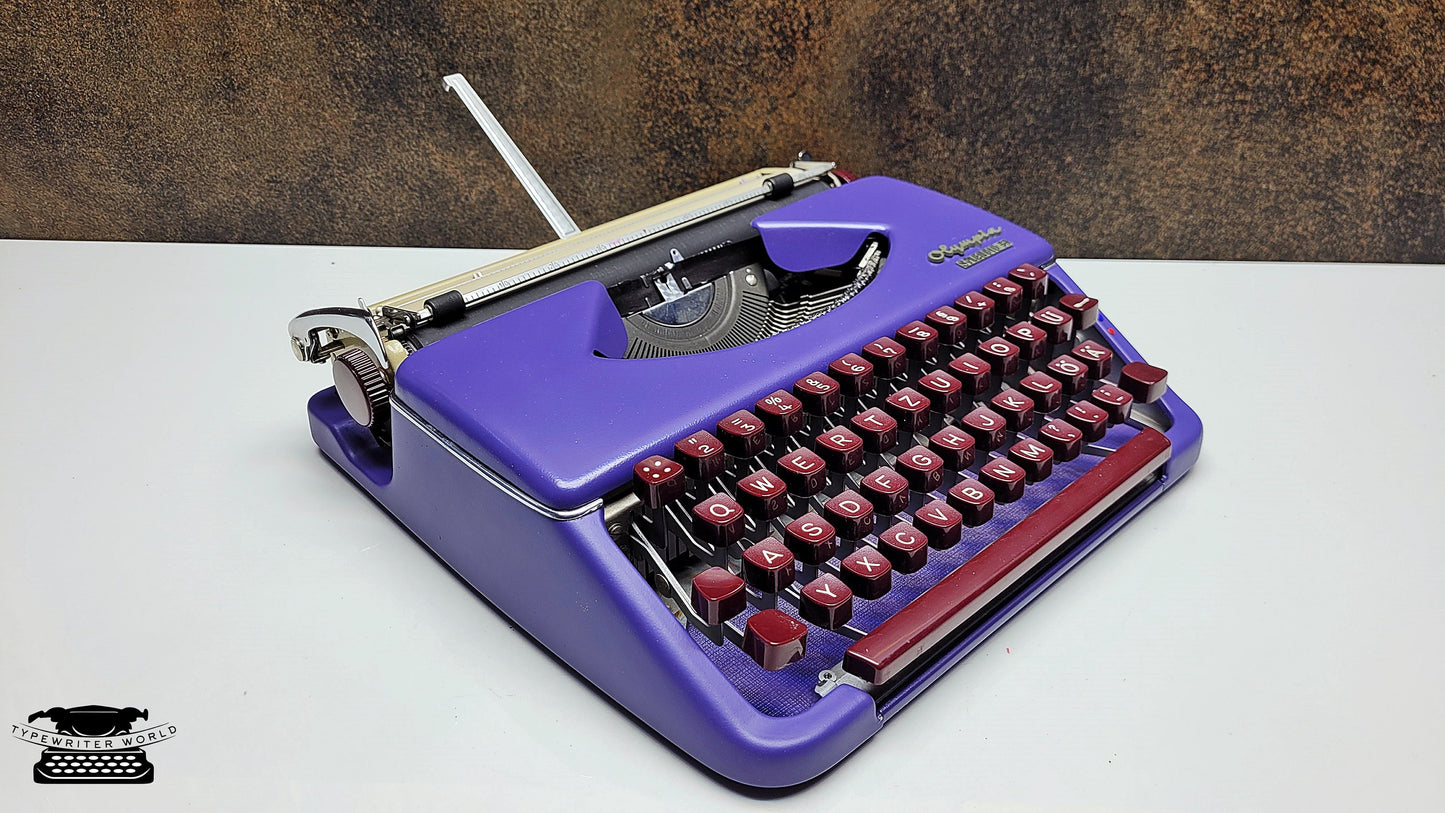 Olympia Splendid 33/66 Portable Typewriter in Purple with Matching Case | German-Made Retro Writing Tool | Vintage Gift | Gift |Special Type