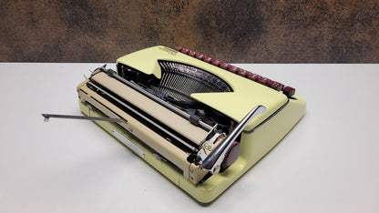 Antique Olympia Splendid 33/66 Beige Typewriter with Matching Case | Rare Mechanical Keyboard for Writers and Collectors