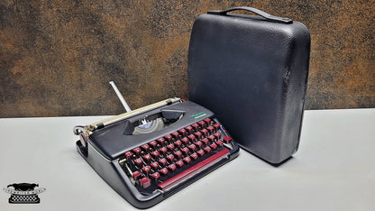 Refurbished Olympia Splendid 33/66 Matte Black Typewriter with Mechanical Keyboard and Case | German-Made Retro Writing Tool