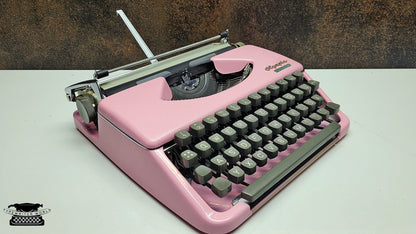 Olympia Splendid 33/66 Ice Pink Typewriter - A Writing Tool for Journalists and Archivists An Iconic Piece of Office Decor for Collectors
