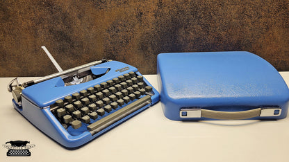 Vintage Olympia Splendid 33/66 Vintage Blue Typewriter - The Perfect Writing Tool for Authors and Collectors