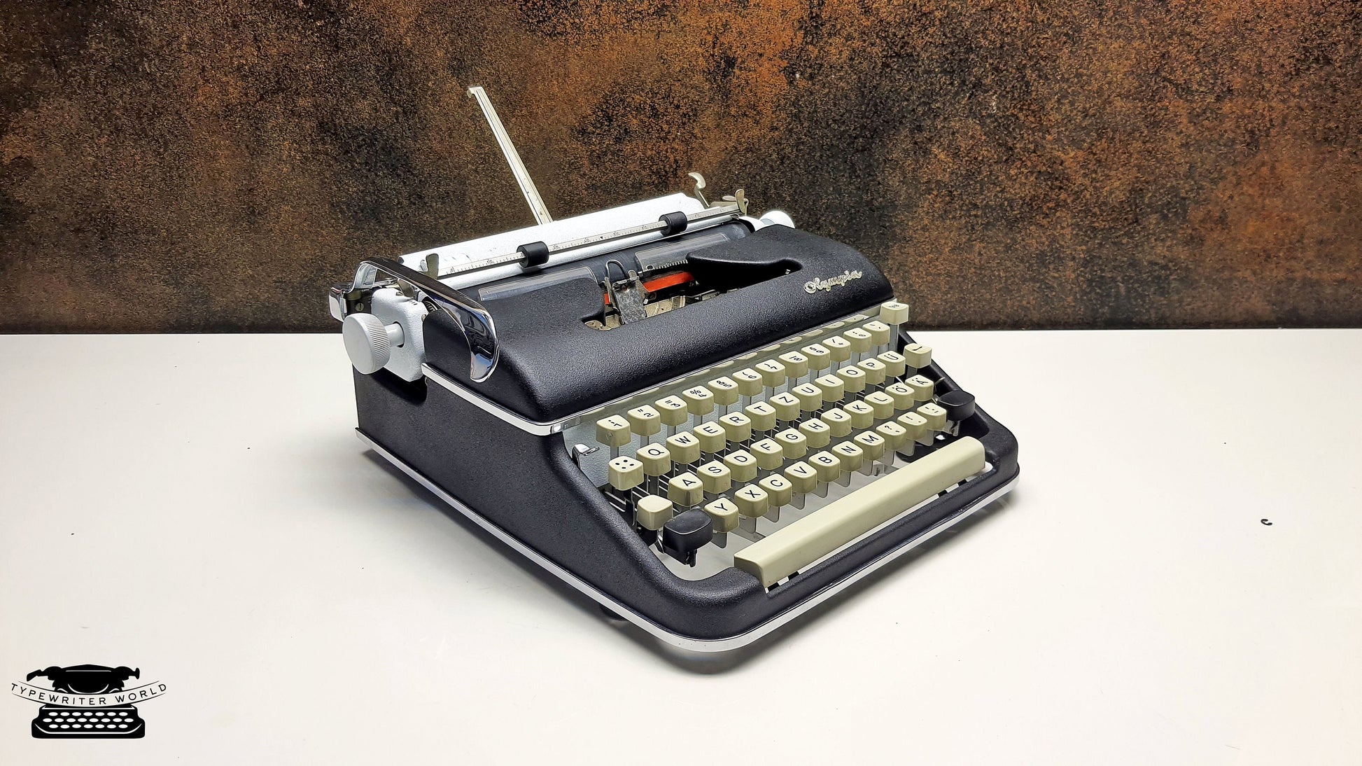 Vintage Olympia SM5 Black/White Typewriter - Working and Fully Restored - Ideal for Writers and Collectors,typewriter working