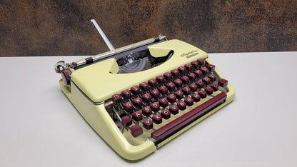 Antique Olympia Splendid 33/66 Beige Typewriter with Matching Case | Rare Mechanical Keyboard for Writers and Collectors