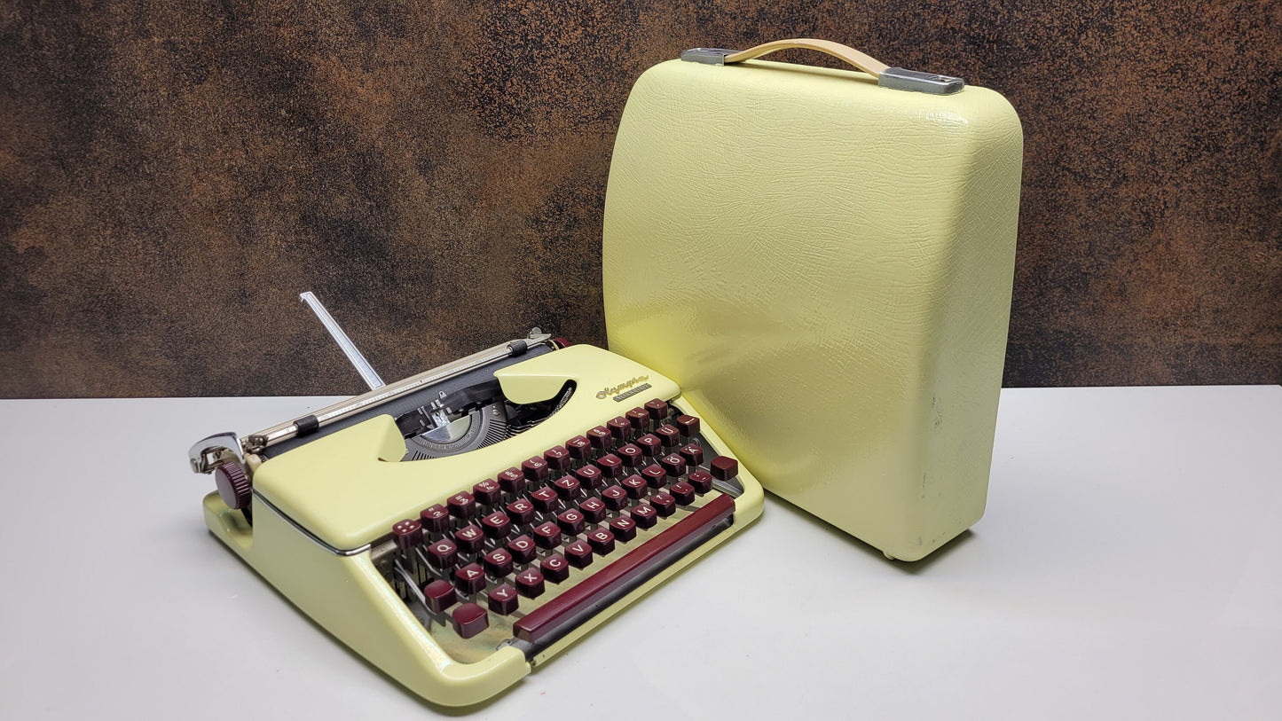 Antique Olympia Splendid 33/66 Beige Typewriter with Matching Case | Rare Mechanical Keyboard for Writers and Collectors