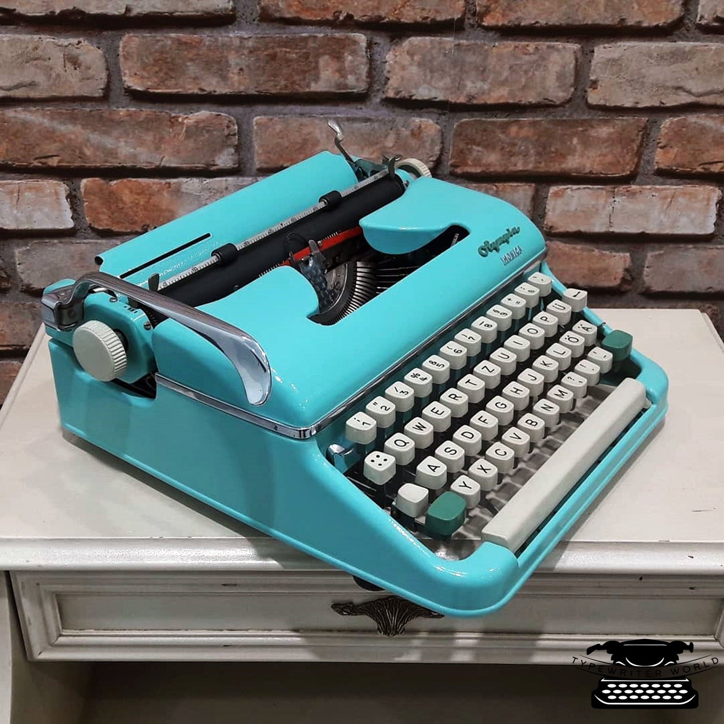 Special Color Olympia Monica Blue Typewriter - Premium Gift | Typewriter like new | + Bag,typewriter working