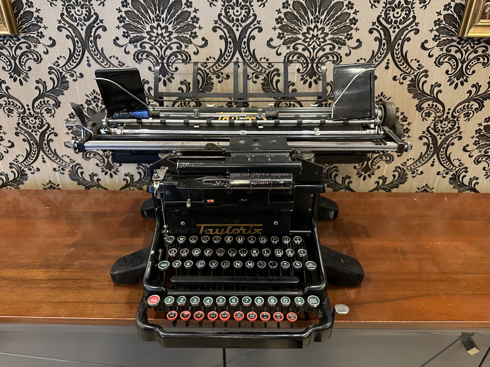 Taylorix Typewriter | Antique Typewriter | Working Typewriter | Working Perfectly,typewriter working
