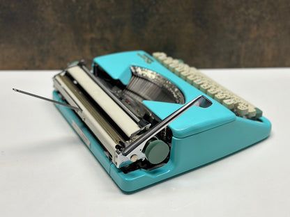 Antique Olympia Splendid 33/66 turquoise   Typewriter with Matching Case and White Keys | Rare Mechanical Keyboard for Writers and Collector