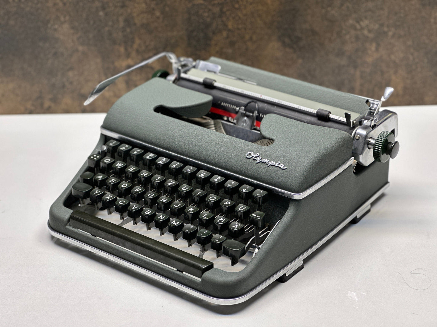 Olympia SM3 Typewriter - Special Typewriter Full Orginal - Premium Gift / Typewriter World | Typewriter like new| Typewriter Working Service