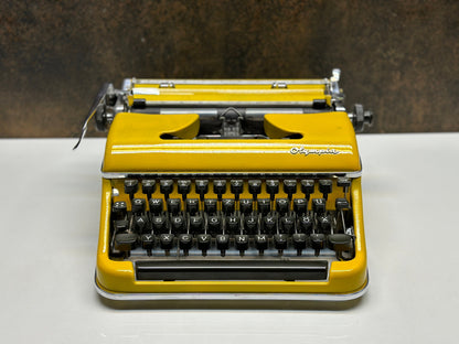 Olympia SM3  Yellow Typewriter. Typewriter, old typewriter / The Most Special Gift, Vintage,typewriter working