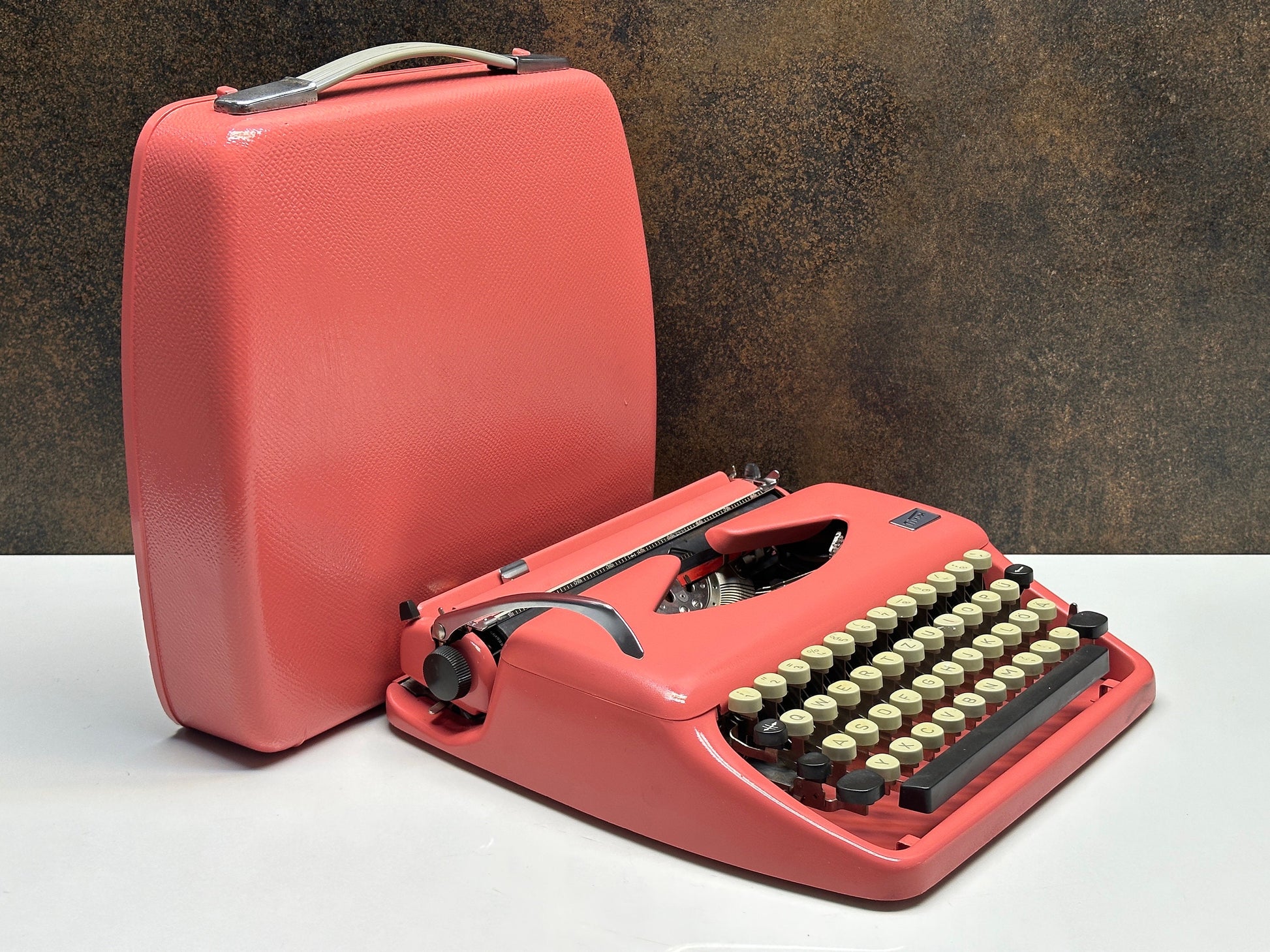 Adler Tippa Typewriter - 1960 - Vintage Mechanical Keyboard - Pink Typewriter,typewriter working