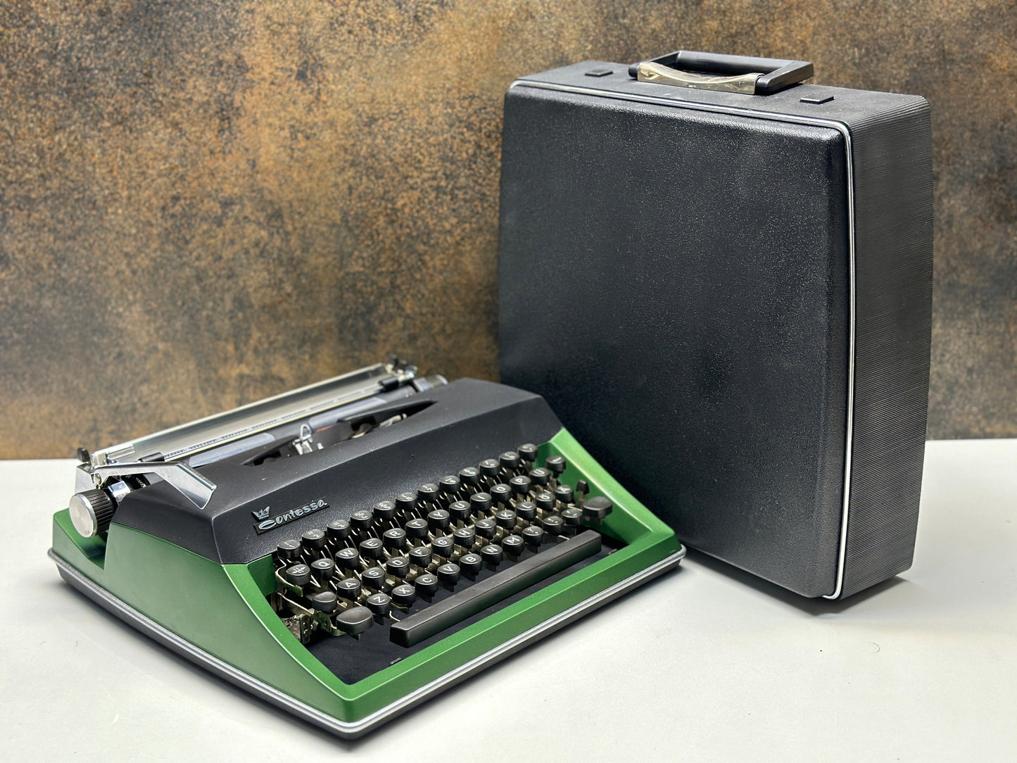 Qwerty Typewriter,Adler Contessa Typewriter,Retro Design,Classic and Reliable Writing Tool,Retro Style,Black Typewriter,holiday decor