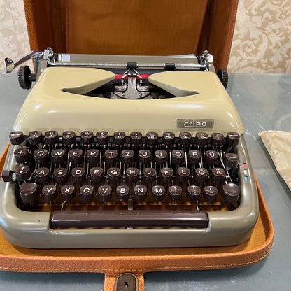 Erika Mod 10 Typewriter - Vintage Writer's Delight for Creative Minds, Typewriter in Excellent Working Condition