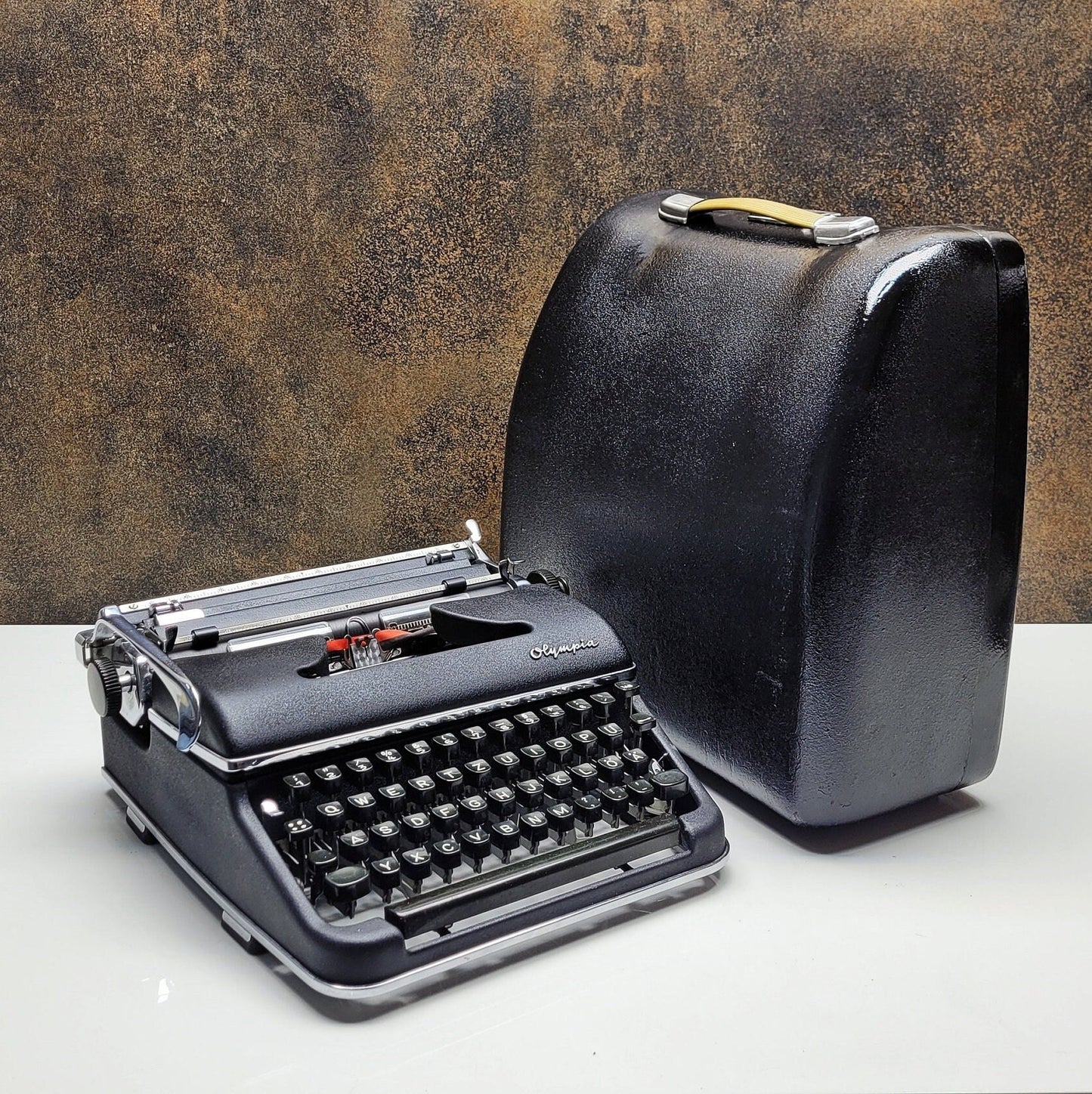 Vintage Olympia SM3 Black Typewriter - Working and Fully Restored - Ideal for Writers and Collectors,typewriter working