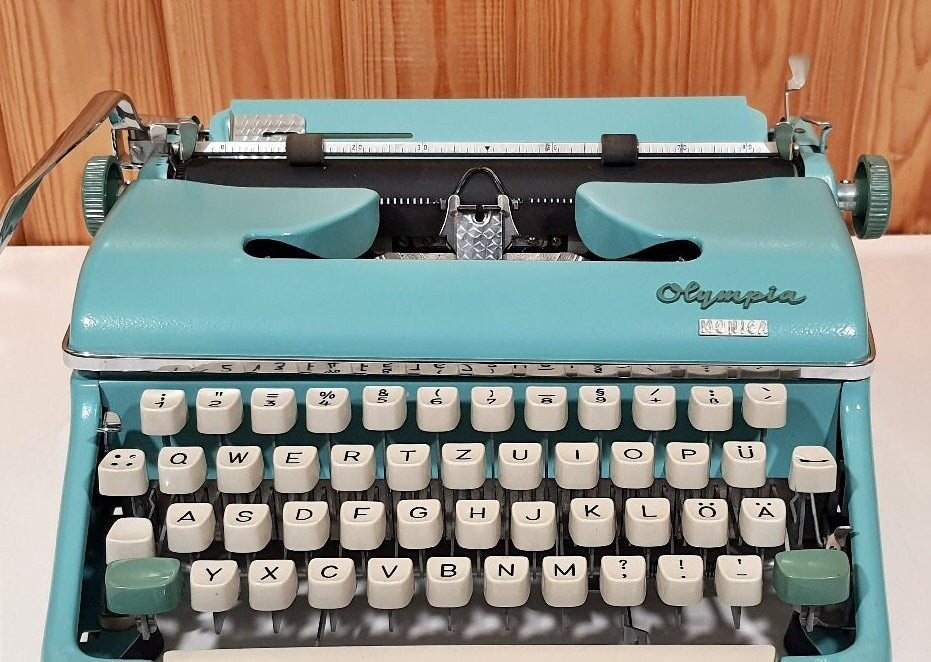 Olympia SM4 Typewriter would be the perfect choice for giving as a gift.