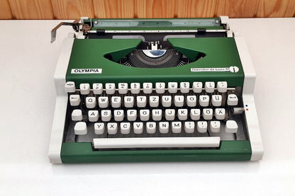 Green Olympia Traveller Typewriter - Vintage Elegance, Antique Mechanical Writing Machine from the 1960s, Classic Handwriting Tool